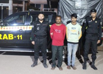 সোনারগায়ে ফেন্সিডিল পাচারের সময় ২ মাদক ব্যবসায়ী গ্রেপ্তার