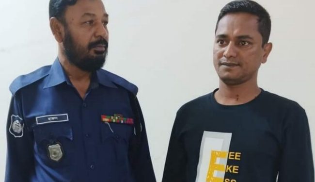 ফতুল্লায় স্ত্রীর মামলায় ত্রাস রবিন গ্রেপ্তার