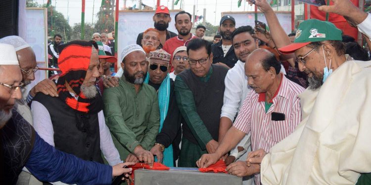 তল্লায় মুক্তিযোদ্ধাদের জন্য ভবন করার উদ্যোগ নিলেন ব্যবসায়ী মাসুদুজ্জামান