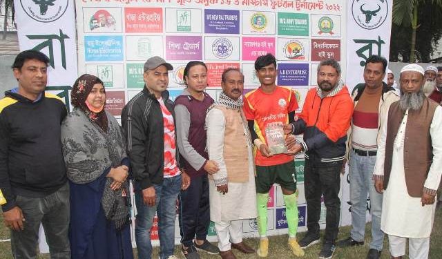 ট্রাইব্রেকারে গোগনগরকে হারিয়ে ফাইনালে বঙ্গবীর সংসদ