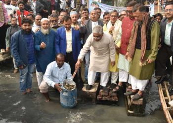 শীতলক্ষ্যা নদীর পানি খুবই দূষিত, মাছের পোনা বাঁচবে কিনা আল্লাহই জানে-বরকতউল্লাহ বুলু