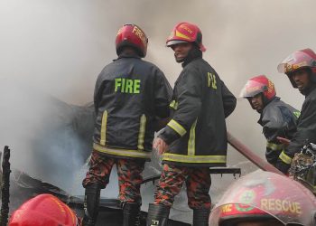 সিদ্ধিরগঞ্জে ২টি তুলা ও ঝুটের কারখানায় অগ্নিকান্ড