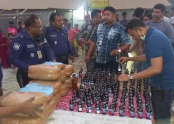 ফতুল্লায় বিপুল পরিমান মাদক উদ্ধার করলো পুলিশ