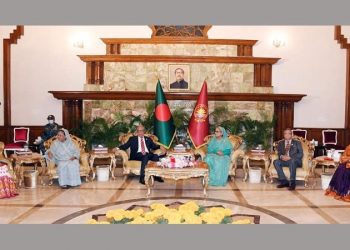 আব্দুল হামিদের সাথে প্রধানমন্ত্রী ও নতুন রাষ্ট্রপতির সৌজন্য স্বাক্ষাত