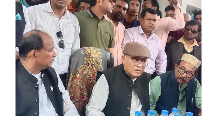 পঞ্চগড়ে অগ্নিসন্ত্রাস ঢাকা ও লন্ডন থেকে মনিটর করা হয়েছে-তথ্যমন্ত্রী