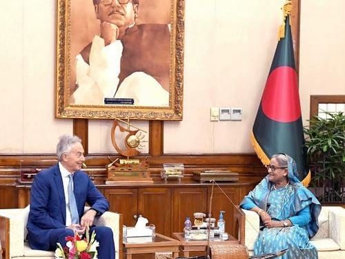 টনি ব্লেয়ারে সাথে প্রধানমন্ত্রীর বৈঠক