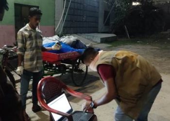 ফতুল্লায় গার্মেন্টসের ভিতর থেকে যুবকের মরদেহ উদ্ধার