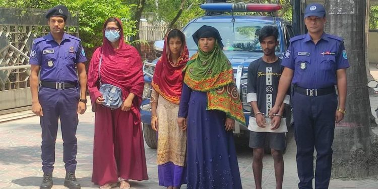 বন্দরে শিশু সৌরভ হত্যা-গ্রেপ্তার ৩