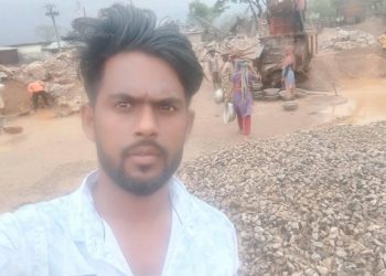 বন্দরে প্রকাশ্যে যুবককে কুপিয়ে হত্যা, আটক ১