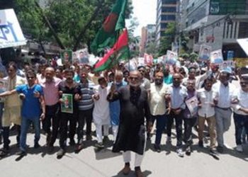 বহিষ্কৃত হলেও দলের প্রয়োজনে থেমে নেই তৈমূরের কার্যক্রম