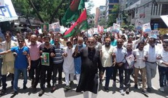 বহিষ্কৃত হলেও দলের প্রয়োজনে থেমে নেই তৈমূরের কার্যক্রম