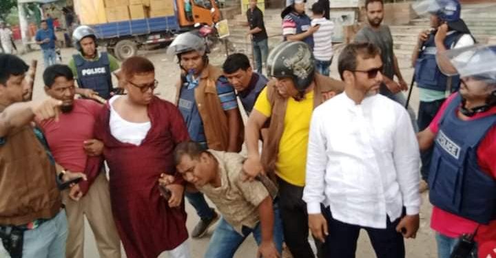 সিদ্ধিরগঞ্জে পুলিশ-বিএনপি সংঘর্ষ, মহানগরের সভাপতিসহ আটক ৫