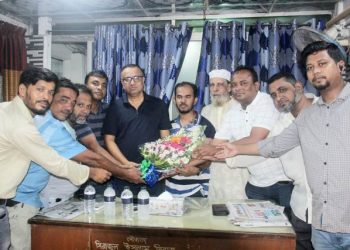 ফতুল্লা প্রেস ক্লাবের সাংবাদিকদের সাথে নবাগত ওসির মত বিনিময়