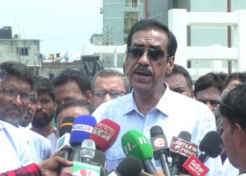 জলাবদ্ধতা নিরসনে ময়লা পানিতে অবস্থান ধর্মঘট করবো-শামীম ওসমান