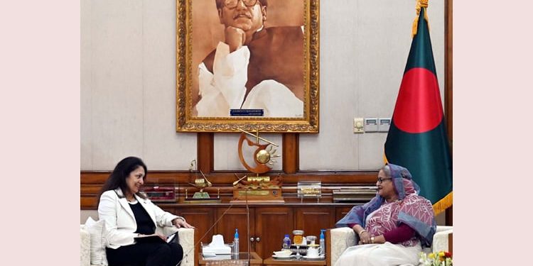 দেশে অবাধ, সুষ্ঠু ও নিরপেক্ষ নির্বাচন অনুষ্ঠানে তাঁর অঙ্গীকার পুনর্ব্যক্ত করলেন প্রধানমন্ত্রী