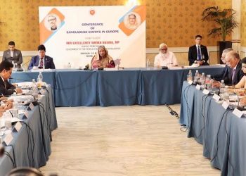 রাষ্ট্রবিরোধী অপপ্রচারের বিরুদ্ধে কূটনীতিকদের সতর্ক থাকার আহ্বান প্রধানমন্ত্রী