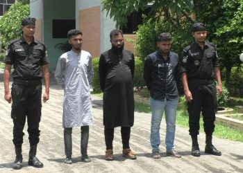 ফতুল্লায় মানিক হত্যা মামলার ৩ আসামী গ্রেপ্তার