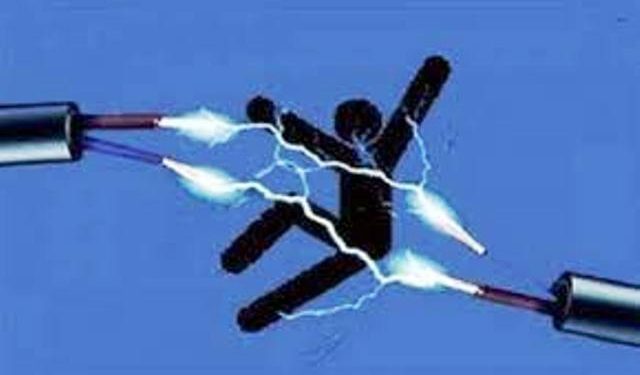 সোনারগায়ে বিদ্যুৎ হয়ে স্পৃষ্টে ৩ শ্রমিক দগ্ধ