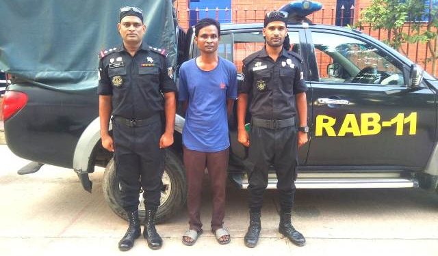 বন্দরে রকি হত্যা মামলার আসামী মানিক গ্রেপ্তার