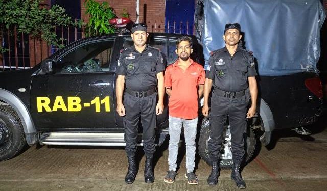 বন্দরে গনধর্ষণ মামলার পলাতক আসামী গ্রেপ্তার