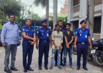 সিদ্ধিরগঞ্জে সবজি বিক্রেতা আক্কাস হত্যা মামলায় দুই আসামি গ্রেপ্তার