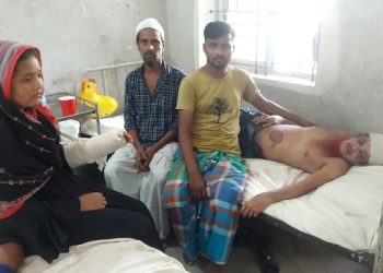 সোনারগাঁয়ে নারীসহ চারজনকে মারধর, হামলাকারীদের ভয়ে বাড়ী ফিরতে পারছে না আহতরা