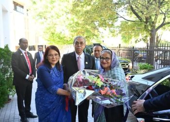 দেশের ভাবমূর্তি আরো জোরদারে দেশপ্রেমের সাথে কাজ করুন-প্রধানমন্ত্রী