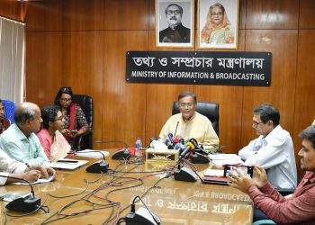 কোলে করে কেউ ক্ষমতায় বসাবে না-তথ্যমন্ত্রী