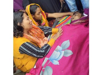 ট্যাংকলরি থেকে ফার্নেস অয়েল সংগ্রহকালে একজনের মৃত্যু, আহত ২