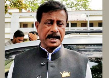 চেয়ারম্যান মনোনয়ন চাওয়ায় আড়াইহাজার উপজেলা পরিষদের মাসিক সমন্বয়সভা বয়কট