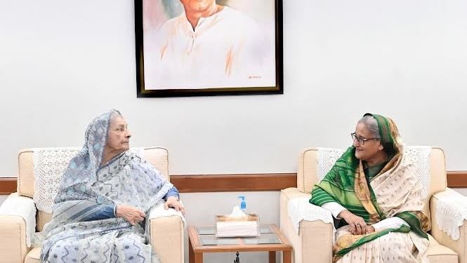 প্রধানমন্ত্রীর সঙ্গে সাক্ষাৎ করেছেন রওশন এরশাদ