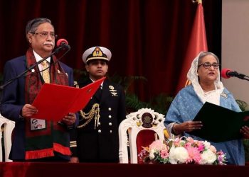 শপথ নিলেন প্রধানমন্ত্রী সহ ৩৭ সদস্যের মন্ত্রি