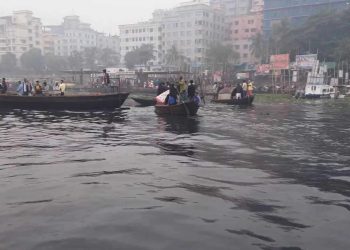 স্বচ্ছ শীতলক্ষ্যা এখন ভয়াবহে দূষণে মৃত