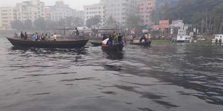 স্বচ্ছ শীতলক্ষ্যা এখন ভয়াবহে দূষণে মৃত
