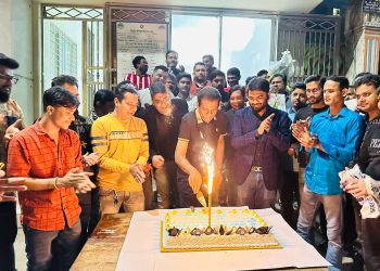 জন্মদিনে ওয়ার্ডবাসীর ভালবাসায় সিক্ত হলেন প্যানেল মেয়র বাবু