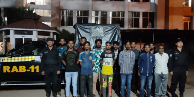 নারায়ণগঞ্জে প্রবেশমুখে পন্যবাহী ট্রাকে চাঁদাবাজি, গ্রেপ্তার ২৫