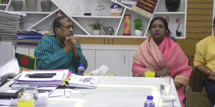 ফুটপাত হকার মুক্ত রাখতে চায় এমপি মেয়র ও প্রশাসন