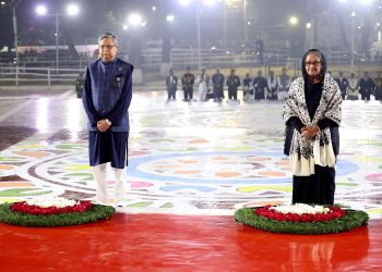 শহীদদের প্রতি রাষ্ট্রপতি ও প্রধানমন্ত্রীর গভীর শ্রদ্ধা