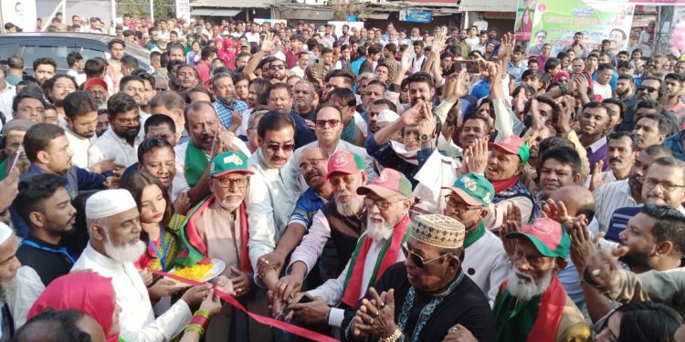 মাদক, সন্ত্রাস, চাঁদাবাজি ও ইভটিজিং বন্ধ করতে সবার সহায়তা চান শামীম ওসমান