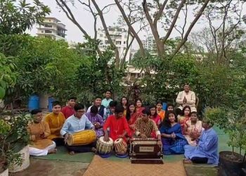 এক ঝাঁক হিন্দু শিক্ষার্থীদের কন্ঠে “রমজানের ঐ রোজার শেষে এলো খুশির ঈদ”