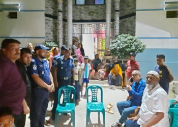 ফতুল্লায় প্রকাশ্যে কুপিয়ে আওয়ামীলীগ নেতা সুরুজ মিয়াকে হত্যা