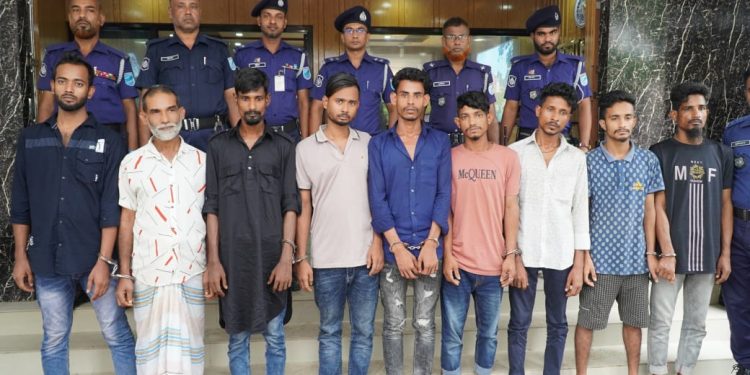 ফতুল্লায় আওয়ামীলীগ নেতা সুরুজ হত্যাকান্ডে আরো গ্রেপ্তার ৯