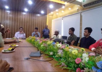 অবশেষে বন্দরে বৈধ স্ট্যান্ড-এ টোল আদায় নিয়ে শিক্ষার্থী, ইজারাদার ও প্রশাসনের সমঝোতা