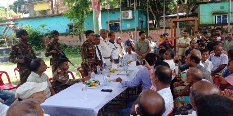 সোনারগাঁয়ে পূজা কমিটির সঙ্গে সেনাবাহিনীর মতবিনিময় সভা