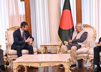 পাচার হওয়া অর্থ ফিরিয়ে আনতে মার্কিন যুক্তরাষ্ট্রের সহযোগিতা চেয়েছেন ড. ইউনূস