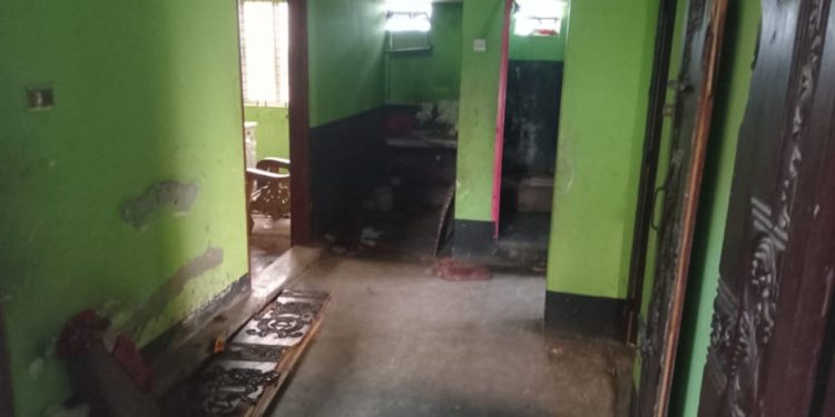 জিয়াকে খু*নি বলার অভিযোগে রূপগঞ্জে যুবলীগ নেতার বাড়িতে হা*মলা ভাং*চু*র