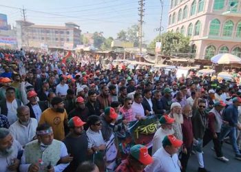 রূপগঞ্জে জেলা বিএনপির বিজয় র‌্যালীতে নেতাকর্মীদের ঢল