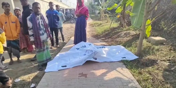 রূপগঞ্জে পূর্বাচলে লেক থেকে অজ্ঞাত নারীর মরদেহ উদ্ধার