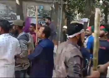 সোনারগাঁয়ে ফুল দেওয়াকে কেন্দ্র করে বিএনপির দুই গ্রুপের সংঘর্ষ, আহত ১০