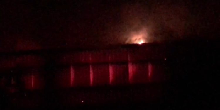 সাড়ে তিন ঘন্টা চেষ্টায় জাহিন স্পিনিং মিলের অগ্নিকাণ্ড নিয়ন্ত্রনে